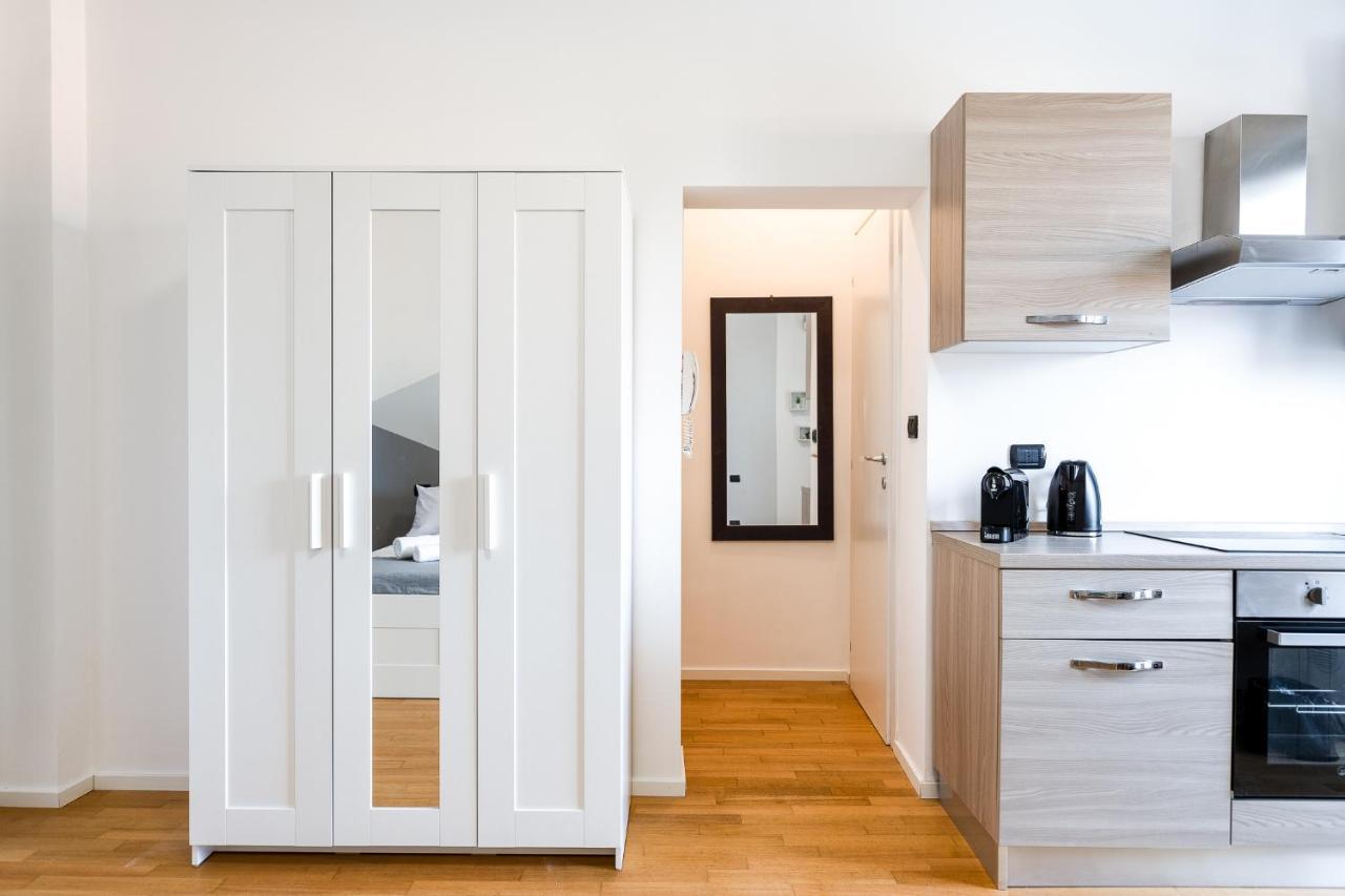 Ferienwohnung Milano -Duomo 13 Min, Netflix E Wi-Fi Exterior foto