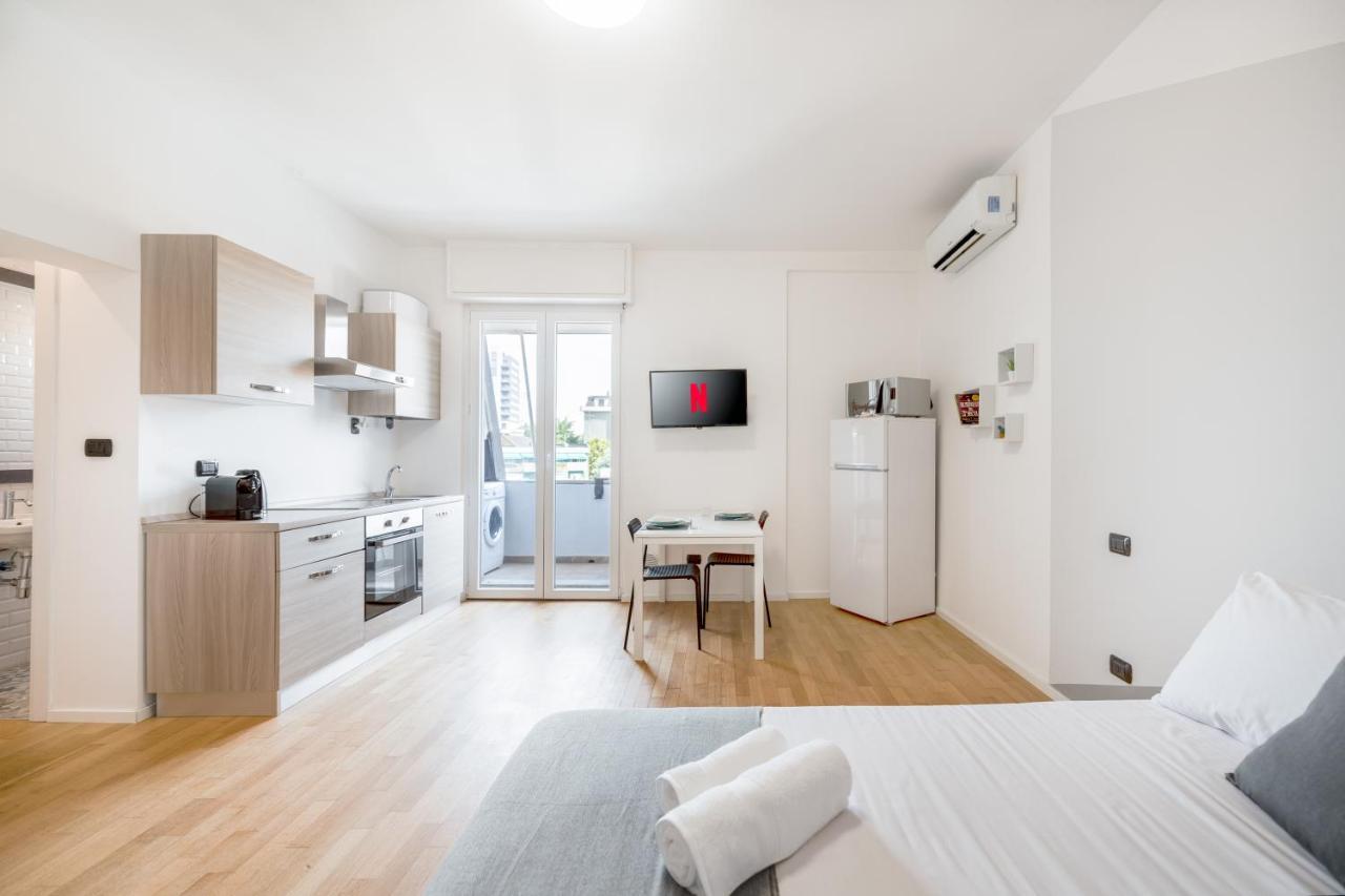 Ferienwohnung Milano -Duomo 13 Min, Netflix E Wi-Fi Exterior foto