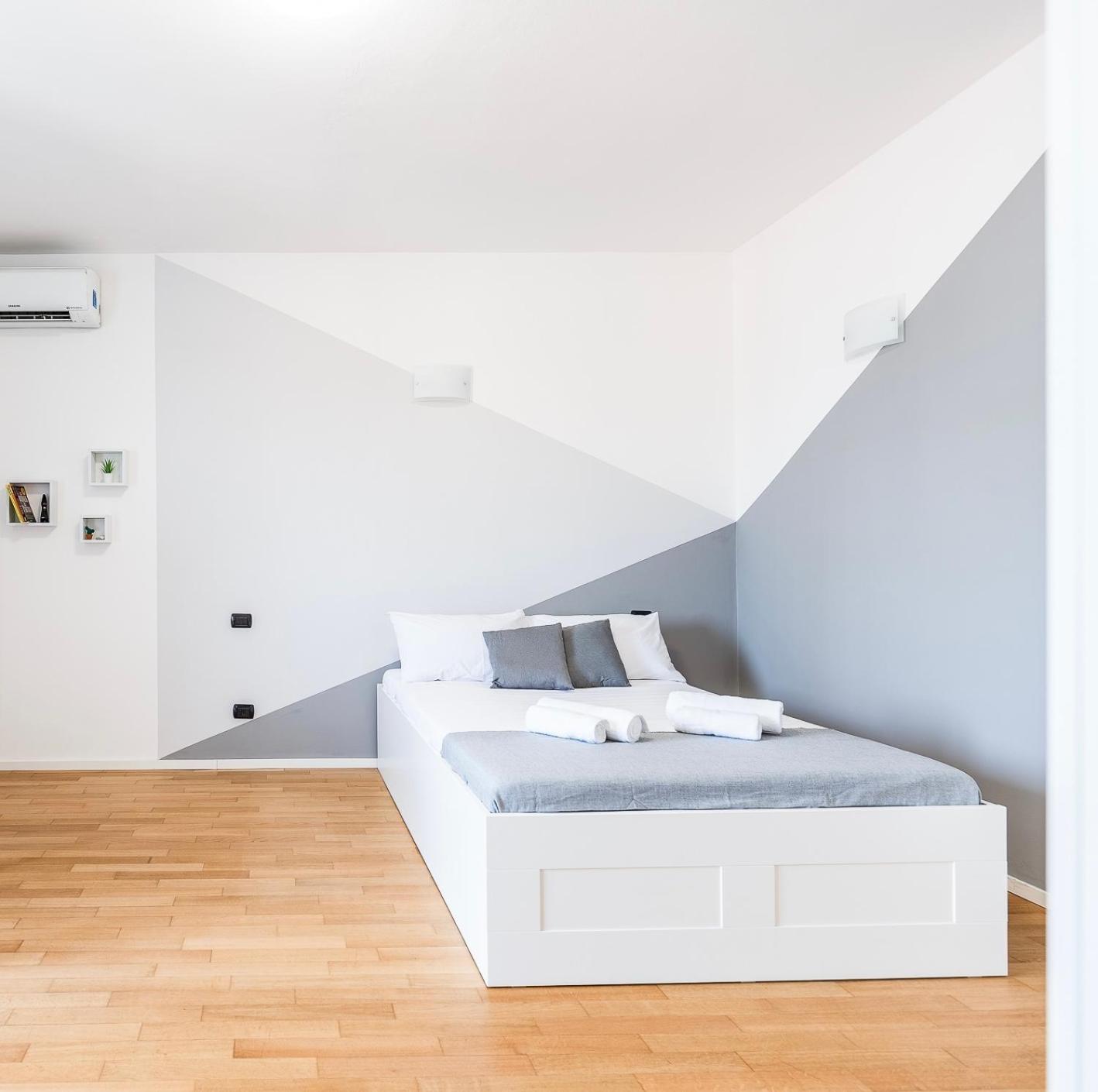 Ferienwohnung Milano -Duomo 13 Min, Netflix E Wi-Fi Exterior foto